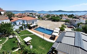 Cunda Ömer Ağa Konağı